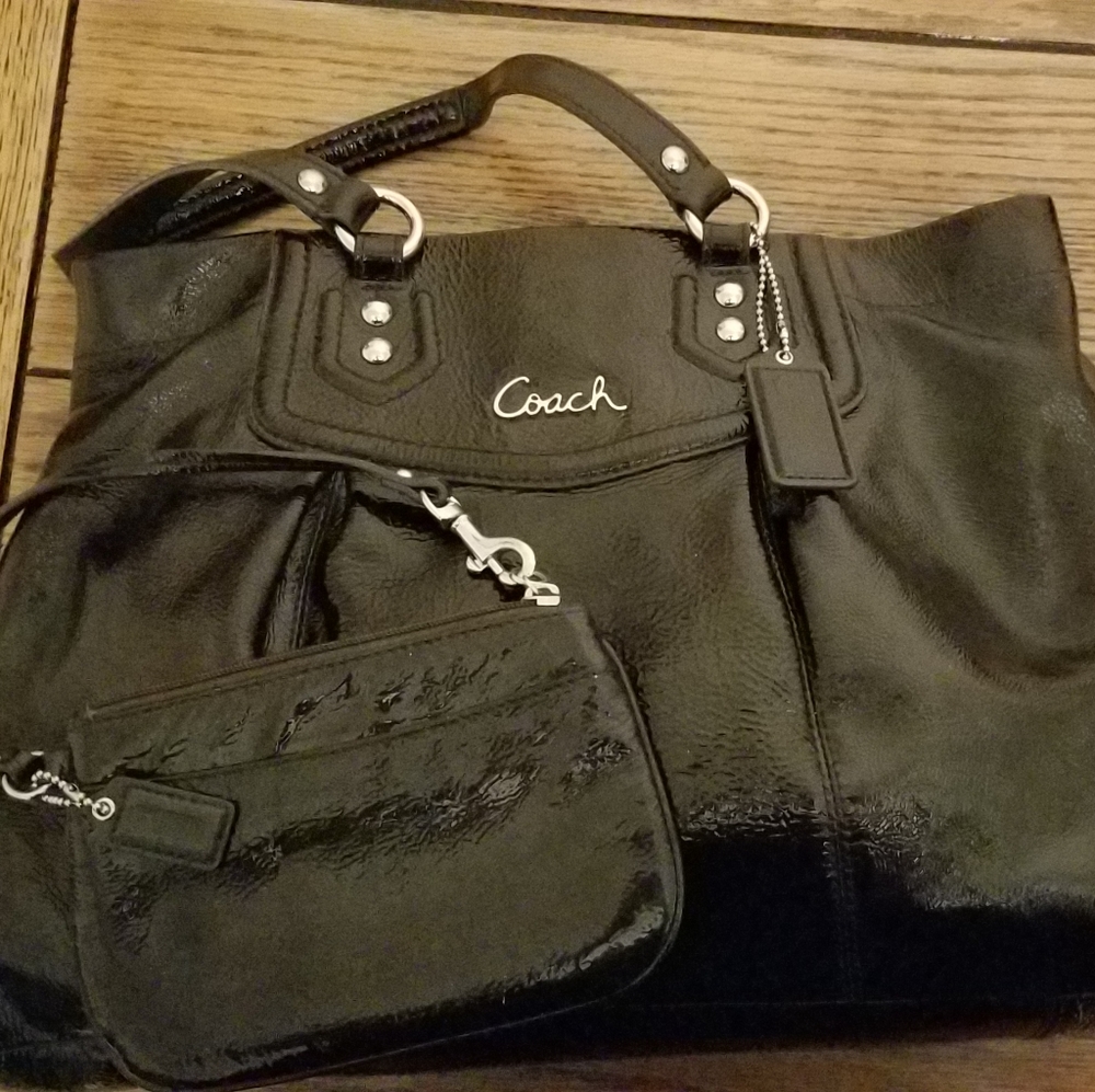 Large Coach Ashley Purse with matching Wristlet